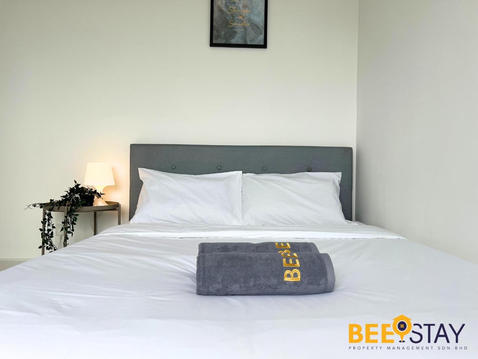 Residensi Lili 10 Mins To Aeon Nilai Shopping Mall Pool View 5pax Apartment Sepang