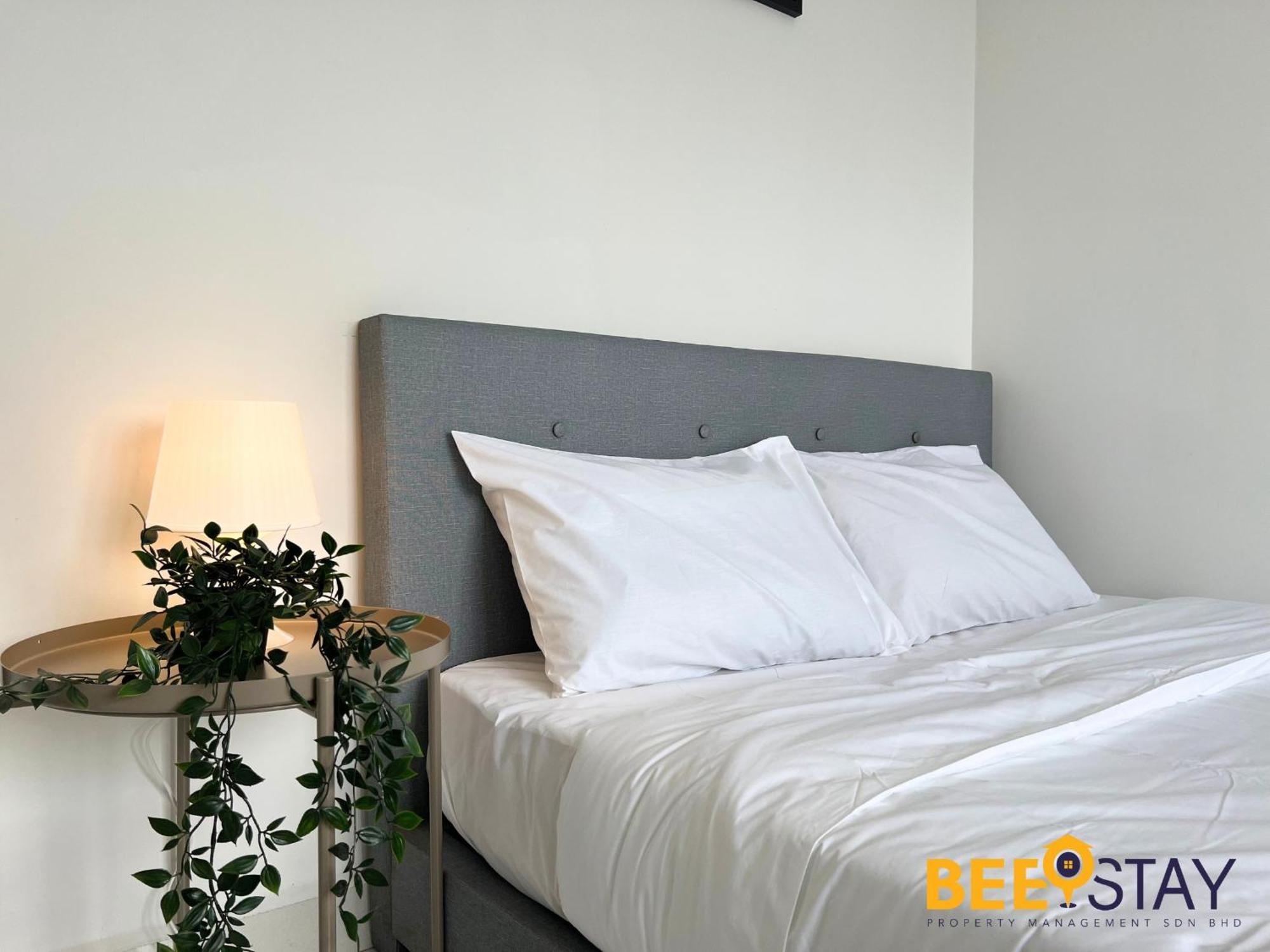 Apartment Residensi Lili 10 Mins To Aeon Nilai Shopping Mall Pool View 5pax *