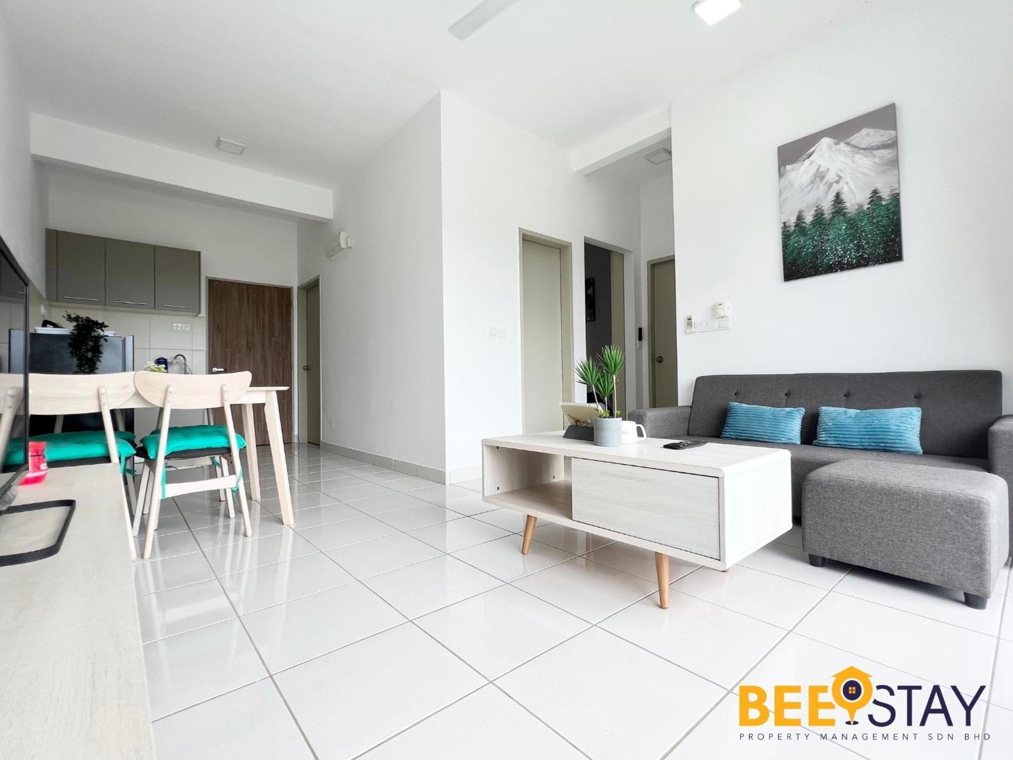 Residensi Lili 10 Mins To Aeon Nilai Shopping Mall Pool View 5pax Apartment Sepang