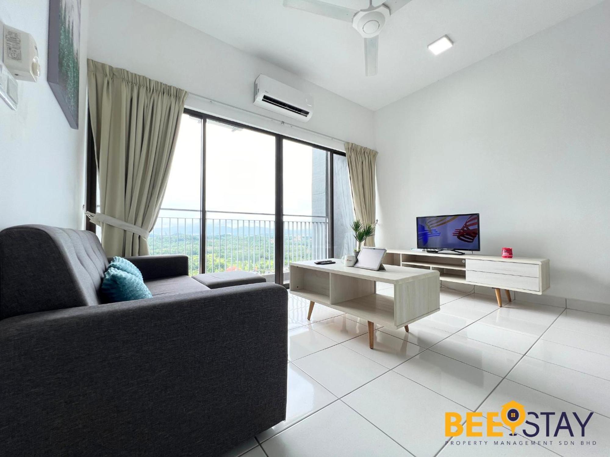 Residensi Lili 10 Mins To Aeon Nilai Shopping Mall Pool View 5pax Sepang