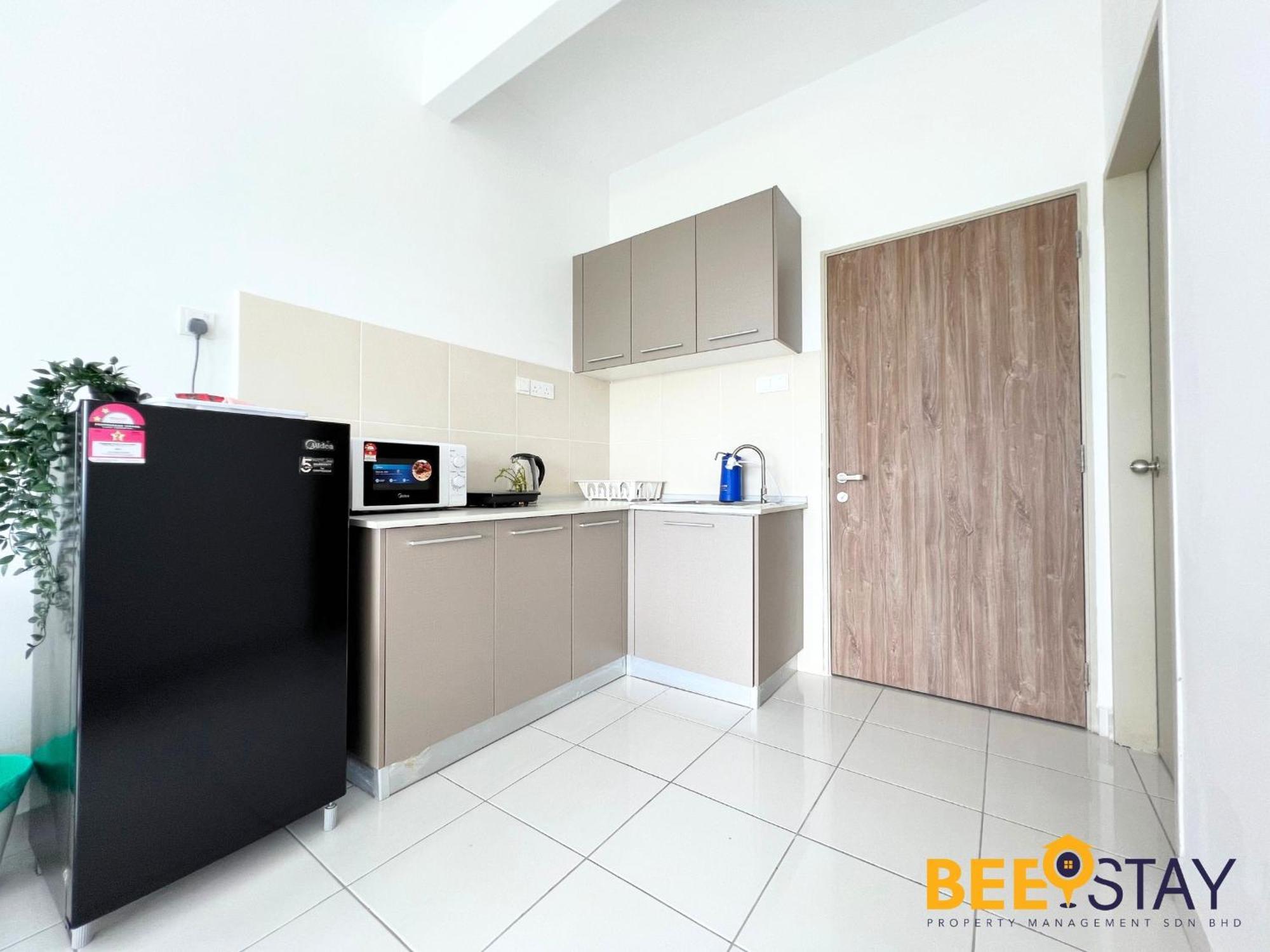 Residensi Lili 10 Mins To Aeon Nilai Shopping Mall Pool View 5pax *