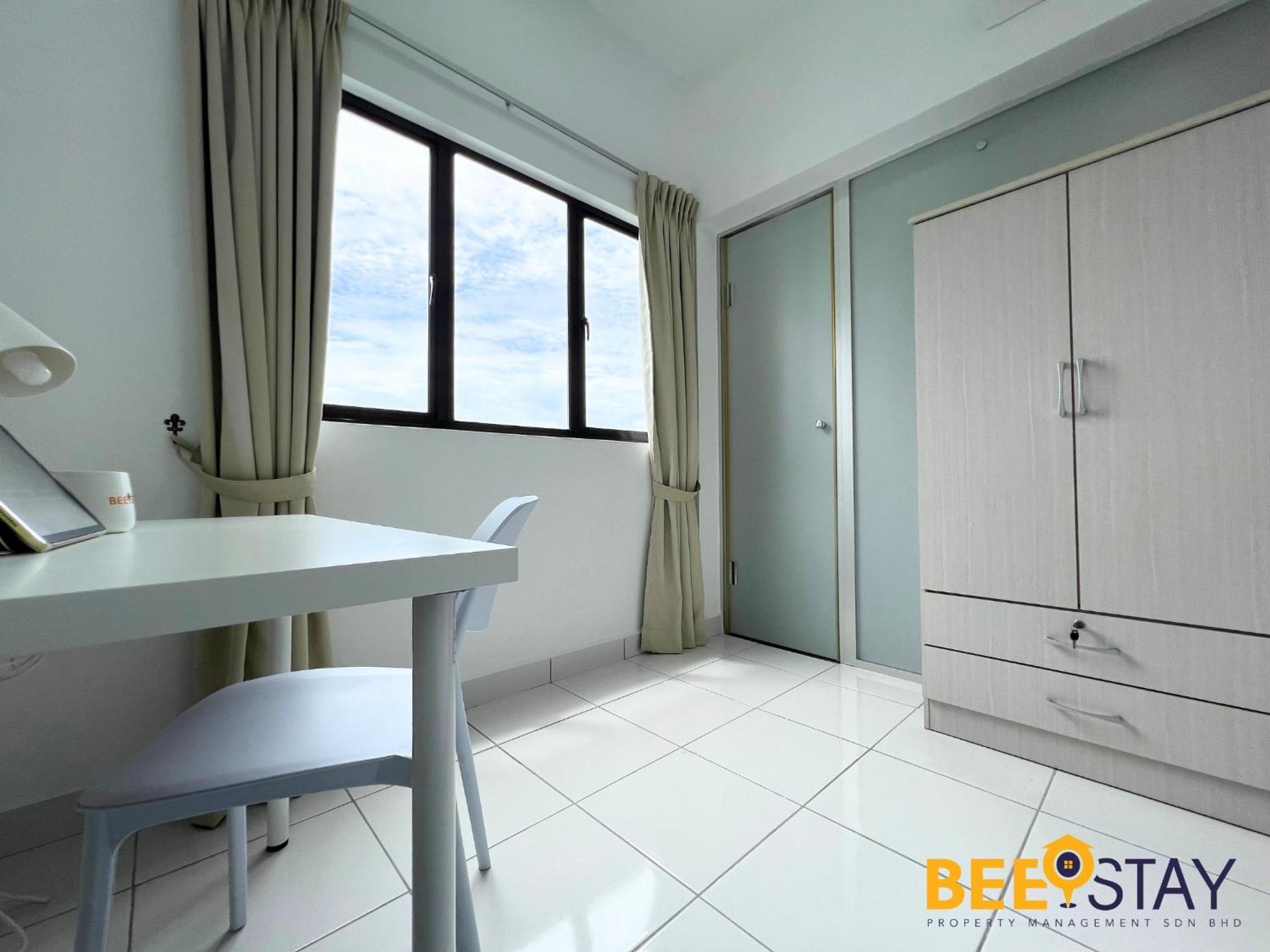 Residensi Lili 10 Mins To Aeon Nilai Shopping Mall Pool View 5pax Apartment *