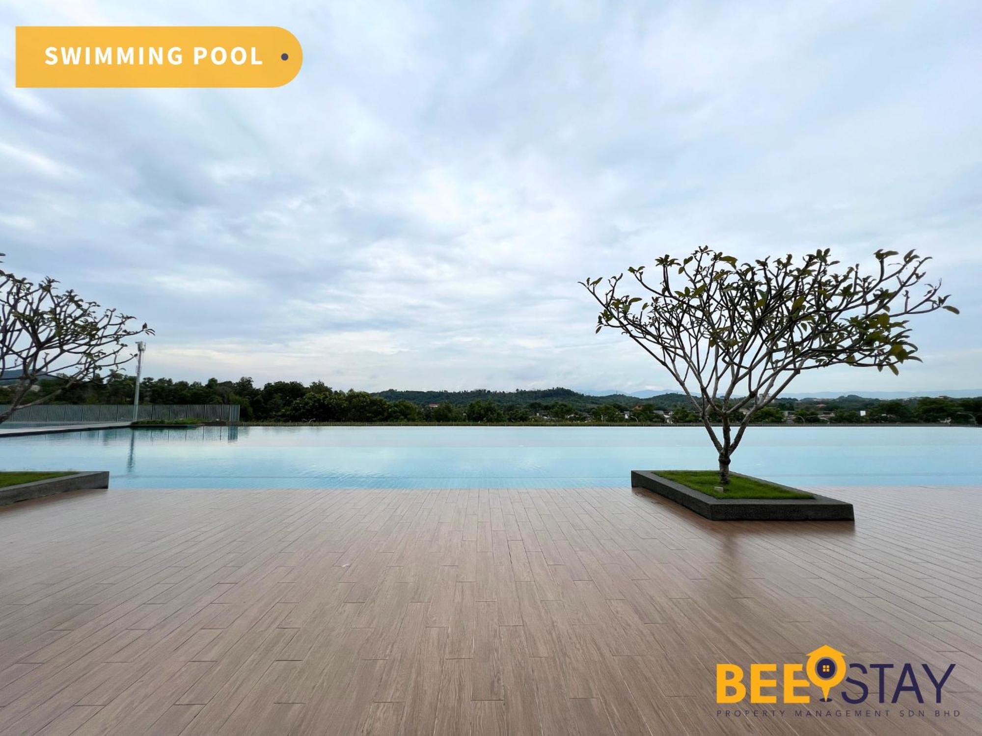 Residensi Lili 10 Mins To Aeon Nilai Shopping Mall Pool View 5pax Apartment Sepang