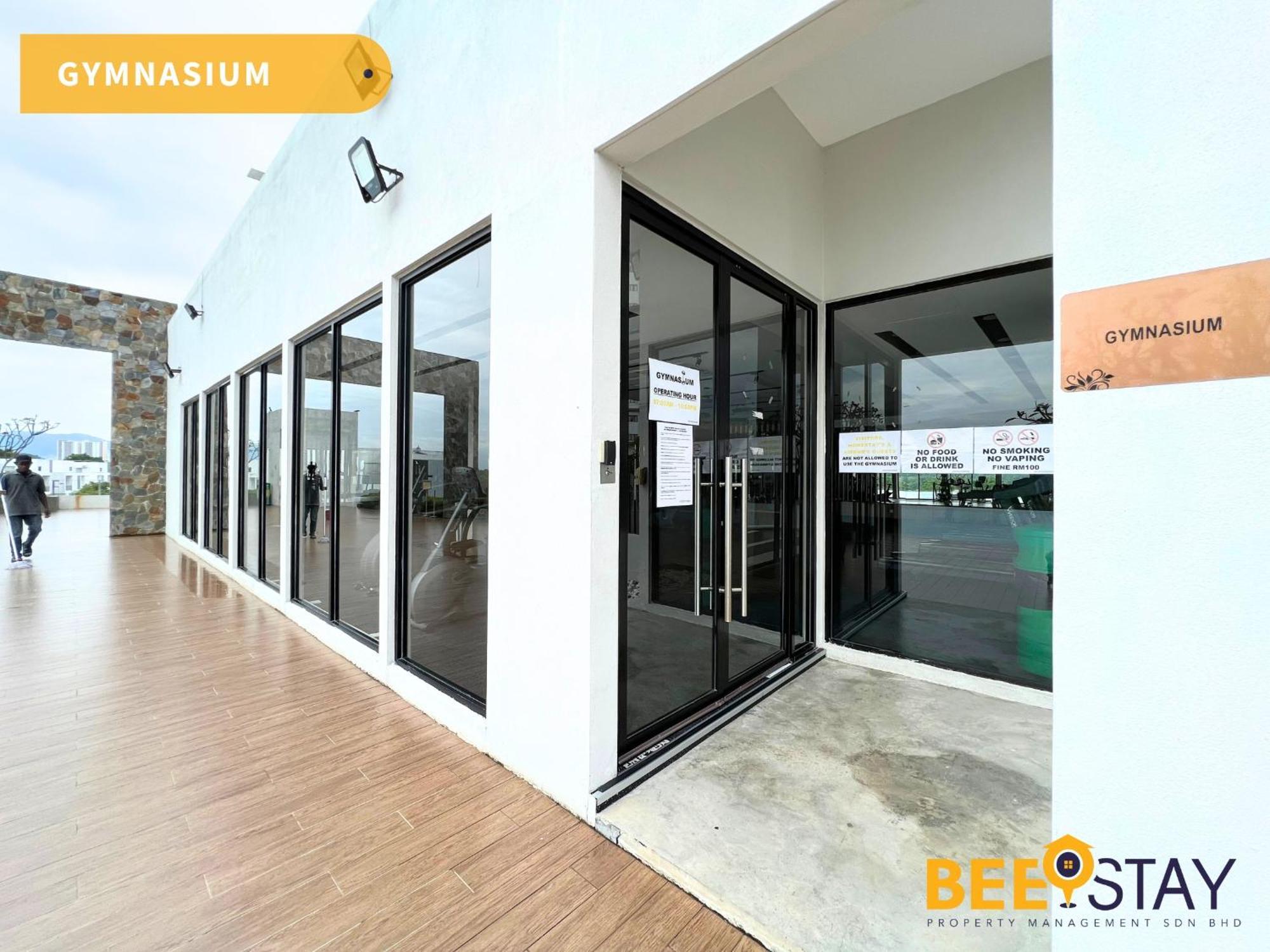 Residensi Lili 10 Mins To Aeon Nilai Shopping Mall Pool View 5pax * Sepang