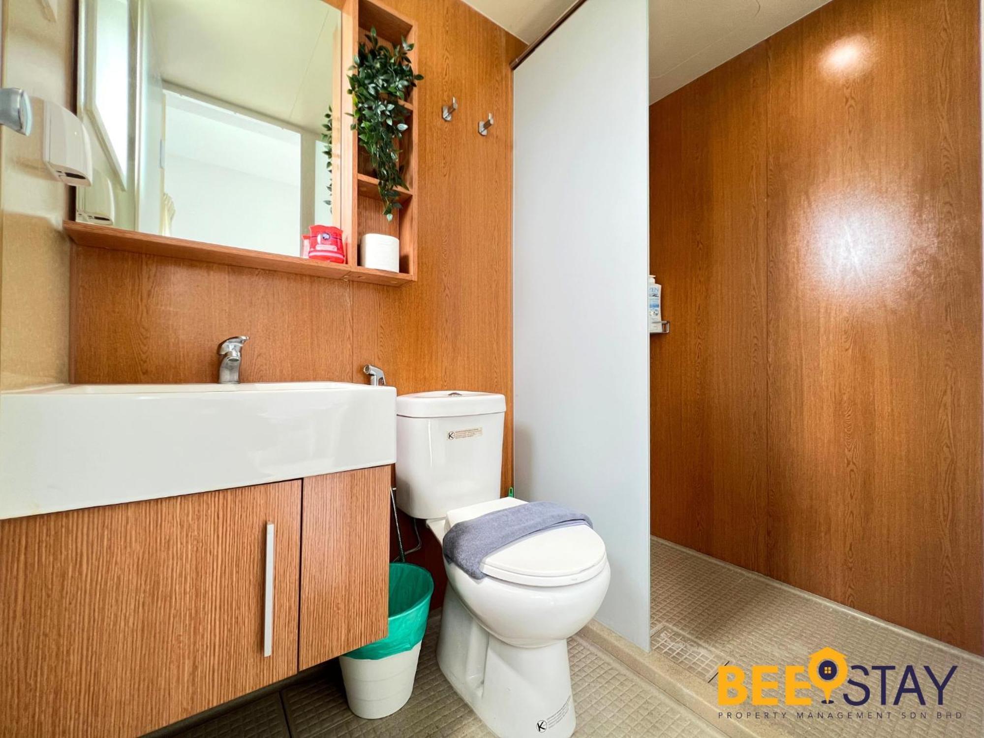 Residensi Lili 10 Mins To Aeon Nilai Shopping Mall Pool View 5pax Apartment *