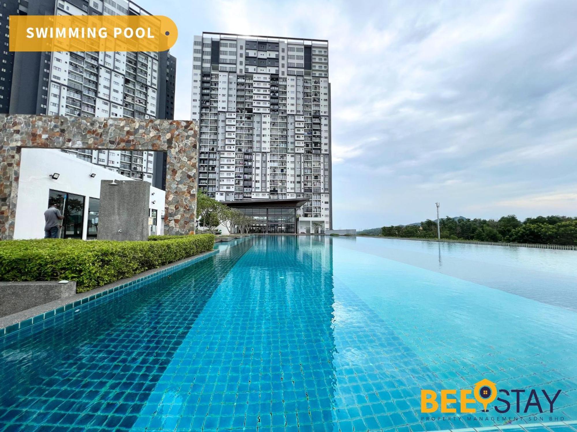 Residensi Lili 10 Mins To Aeon Nilai Shopping Mall Pool View 5pax